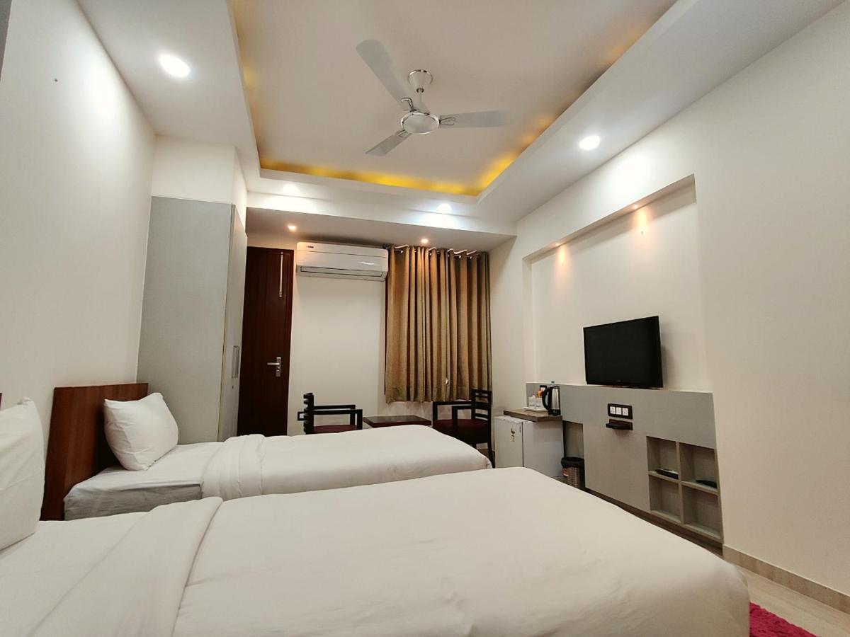 The Shacon Otel Noida Dış mekan fotoğraf